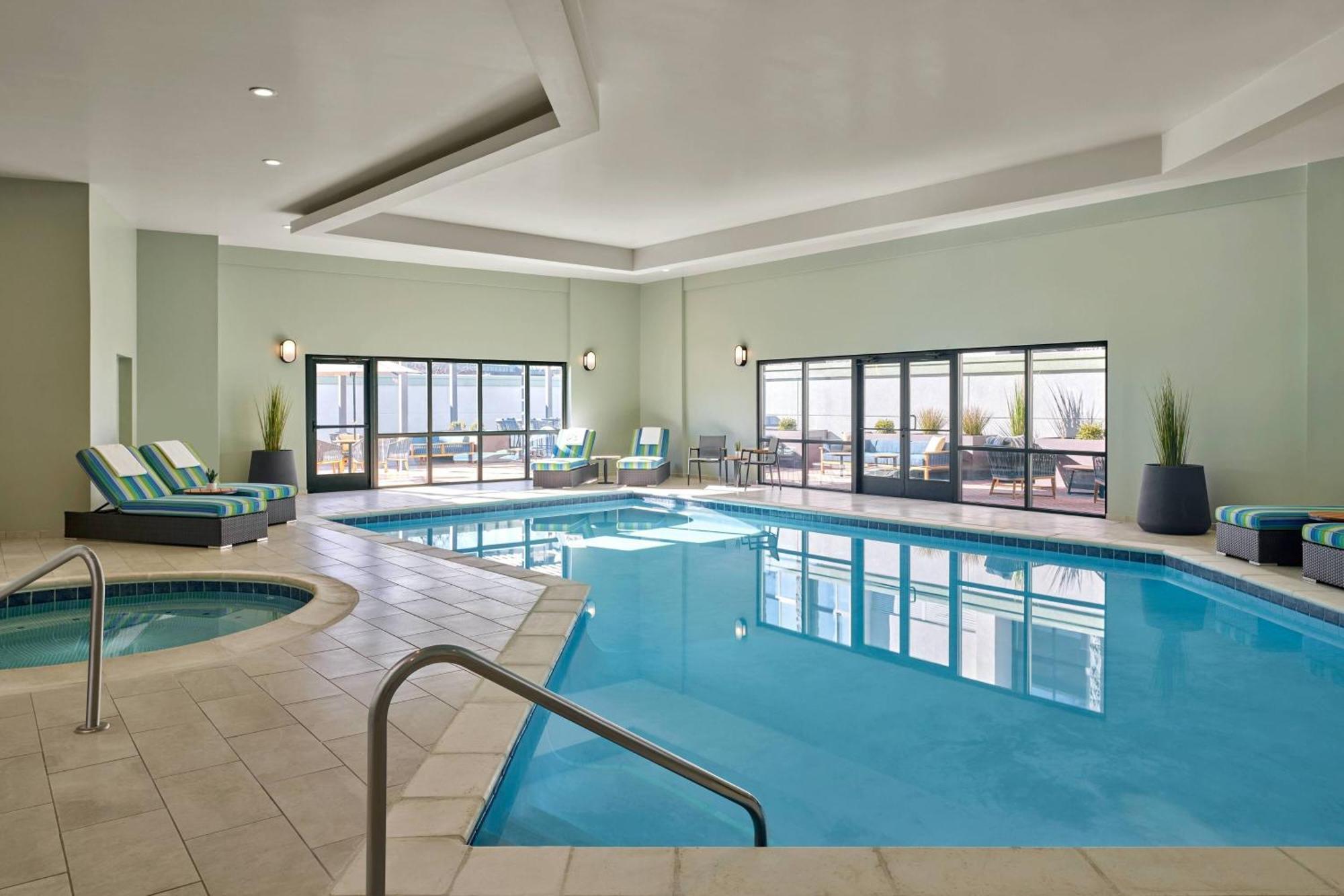 נורת'גלן Delta Hotels By Marriott Denver Thornton מראה חיצוני תמונה